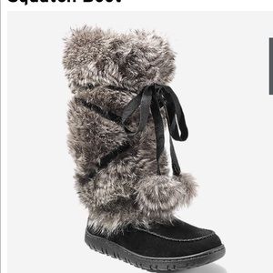 Brand new black and gray eskimo boots